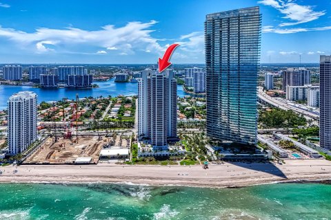 Condo in Sunny Isles Beach, Florida, 3 bedrooms № 2181464 - photo 2