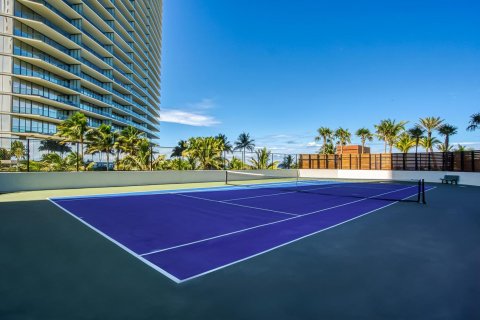 Condo in Sunny Isles Beach, Florida, 3 bedrooms № 2181464 - photo 10