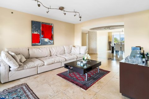 Condo in Sunny Isles Beach, Florida, 3 bedrooms № 2181464 - photo 20