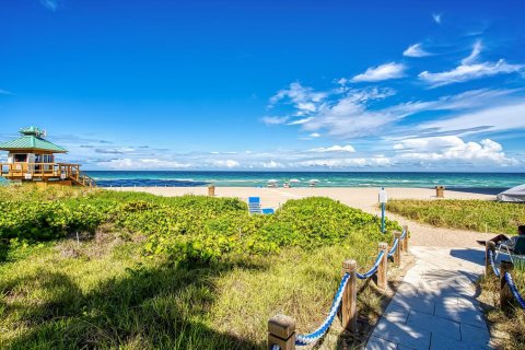 Condo in Sunny Isles Beach, Florida, 3 bedrooms № 2181464
