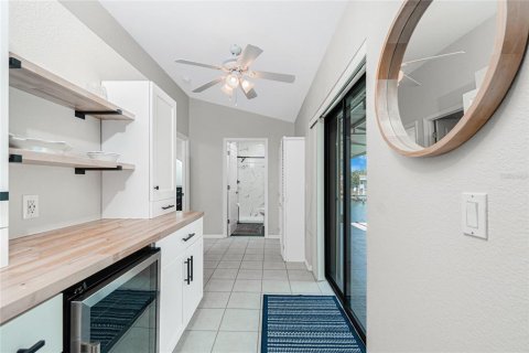 House in Port Charlotte, Florida 3 bedrooms, 191.47 sq.m. № 1877224 - photo 15