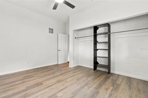 Купить виллу или дом в Тампа, Флорида 5 комнат, 140.47м2, № 2420485 - фото 2