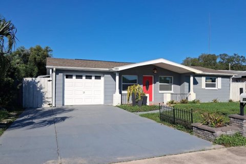 Villa ou maison à Holiday, Floride 3 chambres, 99.87 m2 № 2416389
