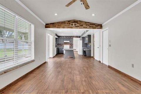 Villa ou maison à louer à Palm Harbor, Floride: 4 chambres, 202.99 m2 № 1833329 - photo 16
