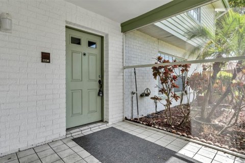 Villa ou maison à louer à Palm Harbor, Floride: 4 chambres, 202.99 m2 № 1833329 - photo 3