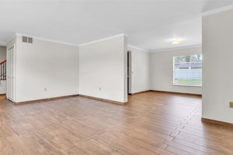 Villa ou maison à louer à Palm Harbor, Floride: 4 chambres, 202.99 m2 № 1833329 - photo 7