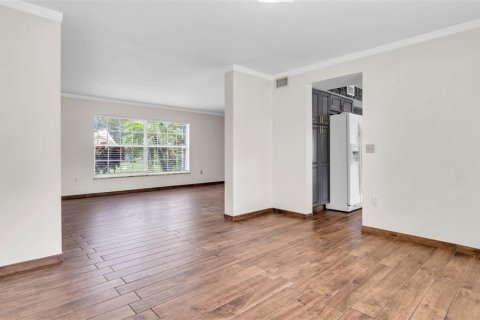 Villa ou maison à louer à Palm Harbor, Floride: 4 chambres, 202.99 m2 № 1833329 - photo 8