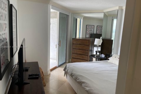 Снять в аренду кондоминиум в Майами-Бич, Флорида 2 спальни, 98.85м2, № 2081310 - фото 4