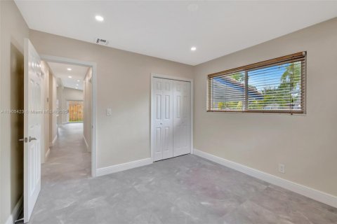 Villa ou maison à louer à Fort Lauderdale, Floride: 3 chambres, 136.85 m2 № 1956174 - photo 25