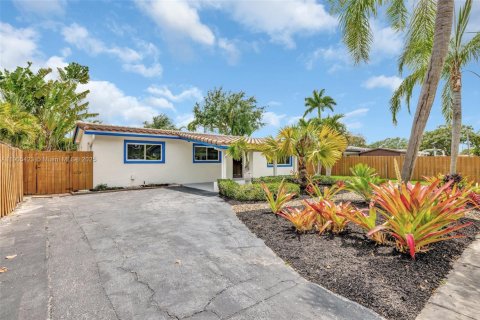 Villa ou maison à louer à Fort Lauderdale, Floride: 3 chambres, 136.85 m2 № 1956174 - photo 3