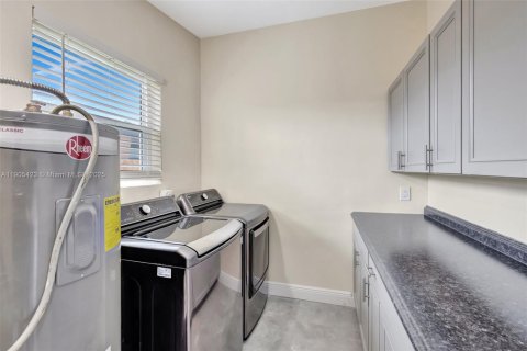 Villa ou maison à louer à Fort Lauderdale, Floride: 3 chambres, 136.85 m2 № 1956174 - photo 17