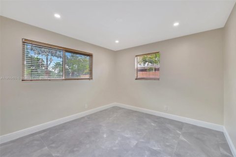 Villa ou maison à louer à Fort Lauderdale, Floride: 3 chambres, 136.85 m2 № 1956174 - photo 24