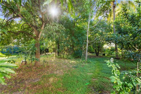 Land in Fort Lauderdale, Florida № 1986157 - photo 4