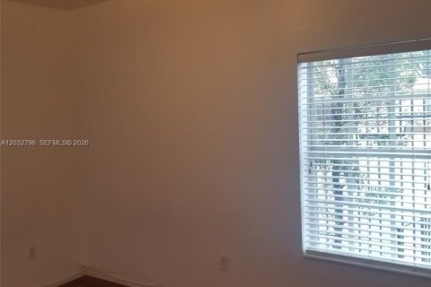 Condo in Miami, Florida, 2 bedrooms  № 2176350 - photo 14