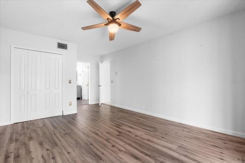 House in Orlando, Florida 3 bedrooms, 192.68 sq.m. № 1211442 - photo 16