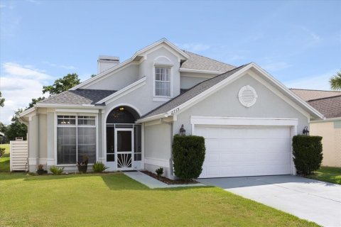 House in Orlando, Florida 3 bedrooms, 192.68 sq.m. № 1211442 - photo 1