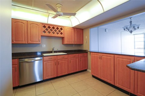 Copropriété à vendre à South Pasadena, Floride: 2 chambres, 120.77 m2 № 2117692 - photo 4