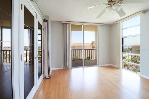 Copropriété à vendre à South Pasadena, Floride: 2 chambres, 120.77 m2 № 2117692 - photo 14