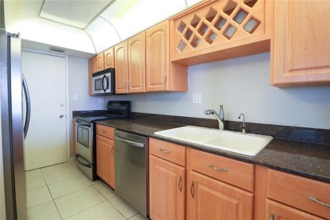 Copropriété à vendre à South Pasadena, Floride: 2 chambres, 120.77 m2 № 2117692 - photo 5
