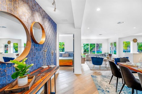 Casa en venta en Miami, Florida, 3 dormitorios № 2019086 - foto 5