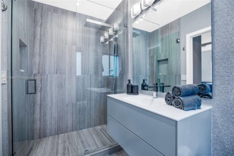 Casa en venta en Miami, Florida, 3 dormitorios № 2019086 - foto 21