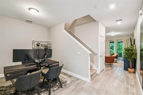 Townhouse in Winter Park, Florida 3 bedrooms, 214.42 sq.m. № 1885856 - photo 7