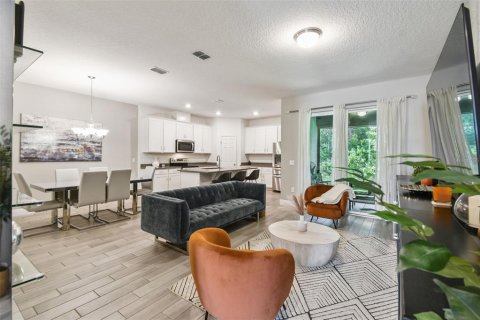 Townhouse in Winter Park, Florida 3 bedrooms, 214.42 sq.m. № 1885856 - photo 10