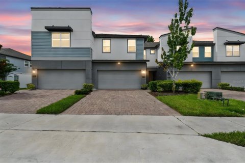 Townhouse in Winter Park, Florida 3 bedrooms, 214.42 sq.m. № 1885856 - photo 3