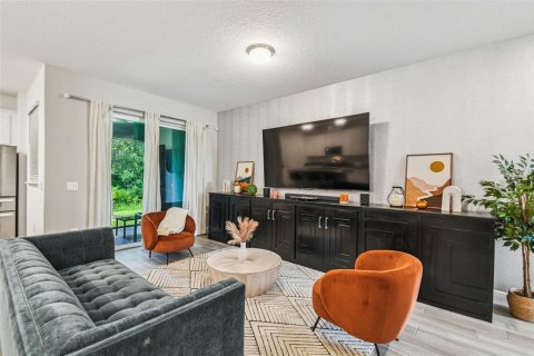 Townhouse in Winter Park, Florida 3 bedrooms, 214.42 sq.m. № 1885856 - photo 12