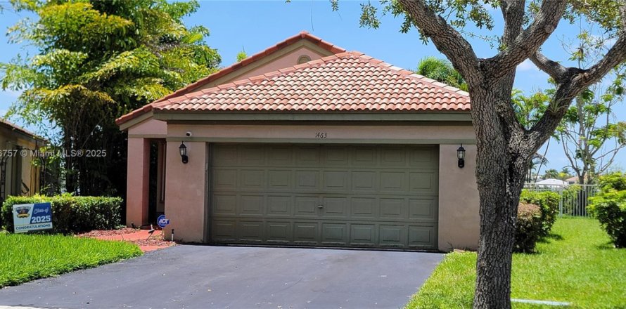 Villa ou maison à Weston, Floride 3 chambres, 125.7 m2 № 1847733