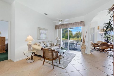 House in Port Charlotte, Florida 3 bedrooms, 176.51 sq.m. № 2230707 - photo 7