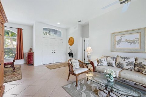 House in Port Charlotte, Florida 3 bedrooms, 176.51 sq.m. № 2230707 - photo 9