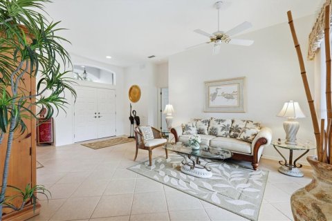 House in Port Charlotte, Florida 3 bedrooms, 176.51 sq.m. № 2230707 - photo 10