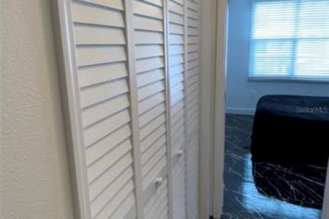 Copropriété à vendre à Tampa, Floride: 2 chambres, 99.68 m2 № 1542281 - photo 23