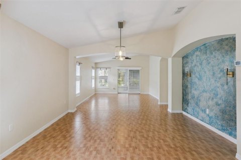 Casa en venta en Kissimmee, Florida, 2 dormitorios, 130.53 m2 № 2310015 - foto 11