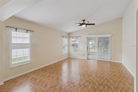 Casa en venta en Kissimmee, Florida, 2 dormitorios, 130.53 m2 № 2310015 - foto 24
