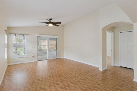 Casa en venta en Kissimmee, Florida, 2 dormitorios, 130.53 m2 № 2310015 - foto 23