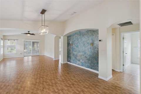 Casa en venta en Kissimmee, Florida, 2 dormitorios, 130.53 m2 № 2310015 - foto 10