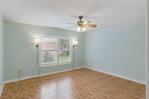 Casa en venta en Kissimmee, Florida, 2 dormitorios, 130.53 m2 № 2310015 - foto 29