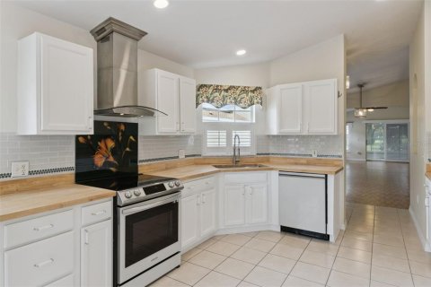 Casa en venta en Kissimmee, Florida, 2 dormitorios, 130.53 m2 № 2310015 - foto 18