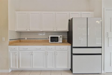 Casa en venta en Kissimmee, Florida, 2 dormitorios, 130.53 m2 № 2310015 - foto 22