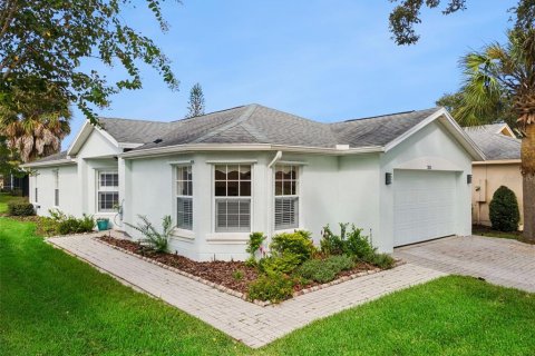 Casa en venta en Kissimmee, Florida, 2 dormitorios, 130.53 m2 № 2310015 - foto 2
