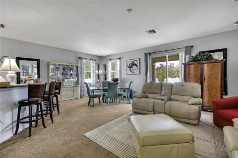 House in Zephyrhills, Florida 3 bedrooms, 134.52 sq.m. № 1914126 - photo 6
