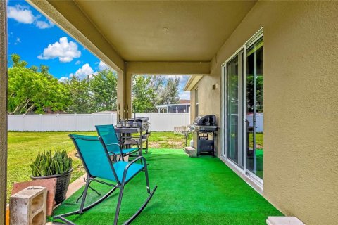 House in Zephyrhills, Florida 3 bedrooms, 134.52 sq.m. № 1914126 - photo 22