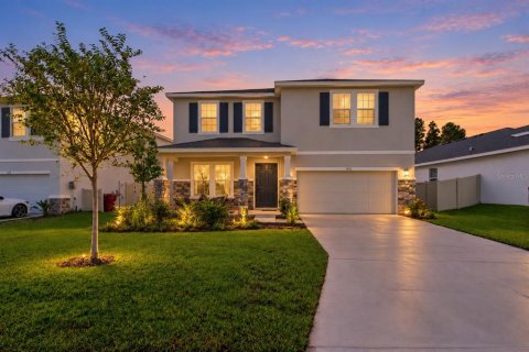 House in Plant City, Florida 4 bedrooms, 312.34 sq.m. № 2420006
