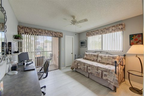 Condominio en venta en Delray Beach, Florida, 2 dormitorios, 83.61 m2 № 2031308 - foto 19