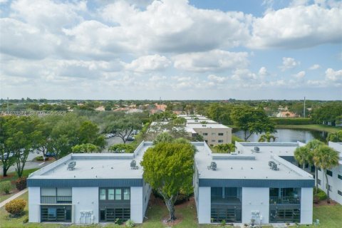 Condominio en Delray Beach, Florida, 2 dormitorios  № 2031308