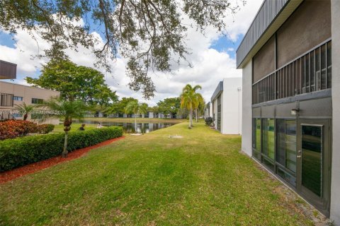 Condominio en venta en Delray Beach, Florida, 2 dormitorios, 83.61 m2 № 2031308 - foto 29
