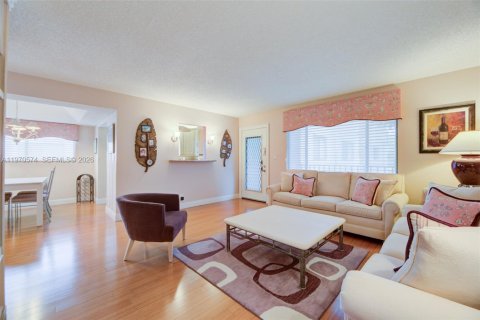 Condominio en venta en Delray Beach, Florida, 2 dormitorios, 83.61 m2 № 2031308 - foto 5