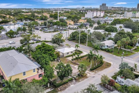 Propiedad comercial en venta en Fort Lauderdale, Florida, 230.4 m2 № 2249545 - foto 24